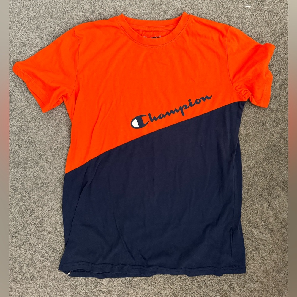 Champions navy blue/orange boys T-shirt size extra large